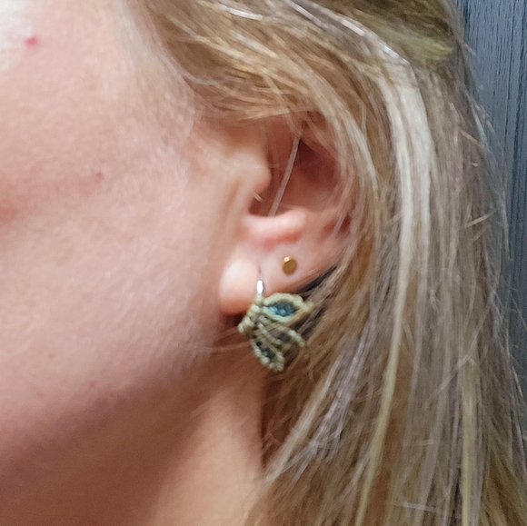 New Handmade huggie earrings (red and black) - Picture 3 of 8